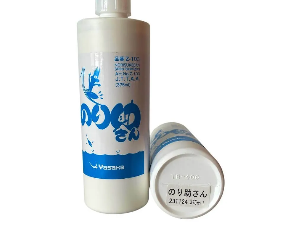 Cận Cảnh Thân Và đáy Chai Keo Yasaka Norisuke 375ml